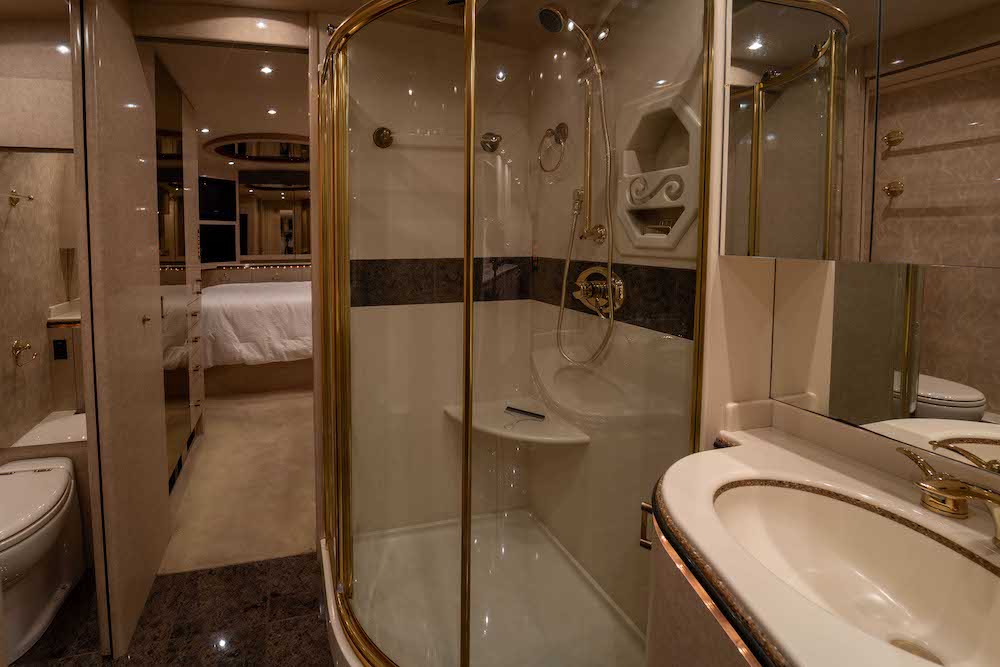 2001 Prevost Marathon XLII For Sale