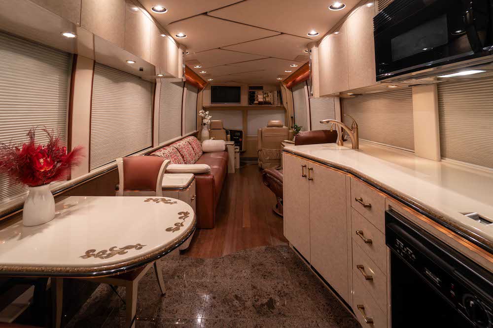 2001 Prevost Marathon XLII For Sale
