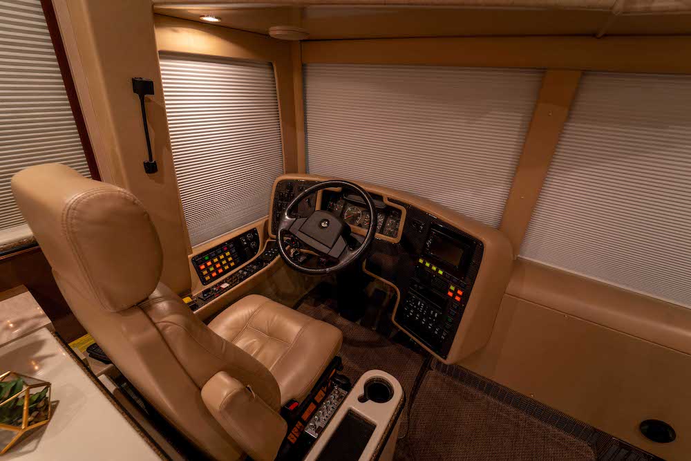 2001 Prevost Marathon XLII For Sale