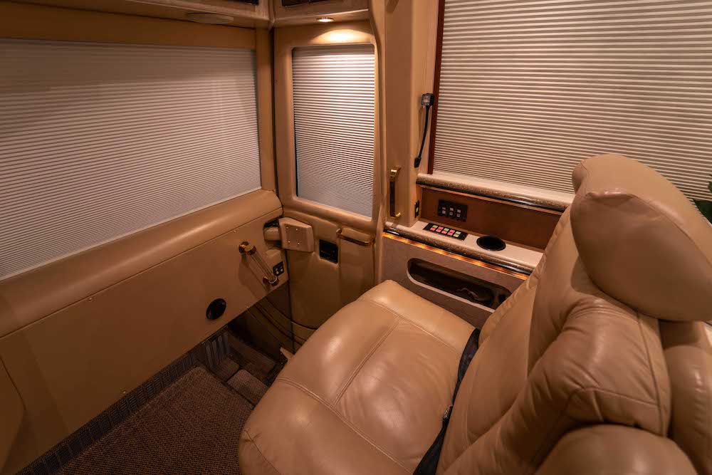 2001 Prevost Marathon XLII For Sale