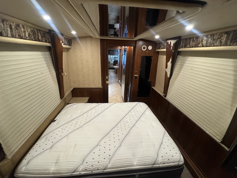 2001 Prevost Royale XLII For Sale