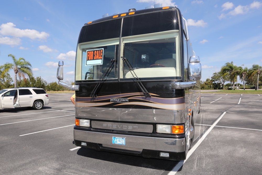 2001 Prevost Royale XLIINon Slide