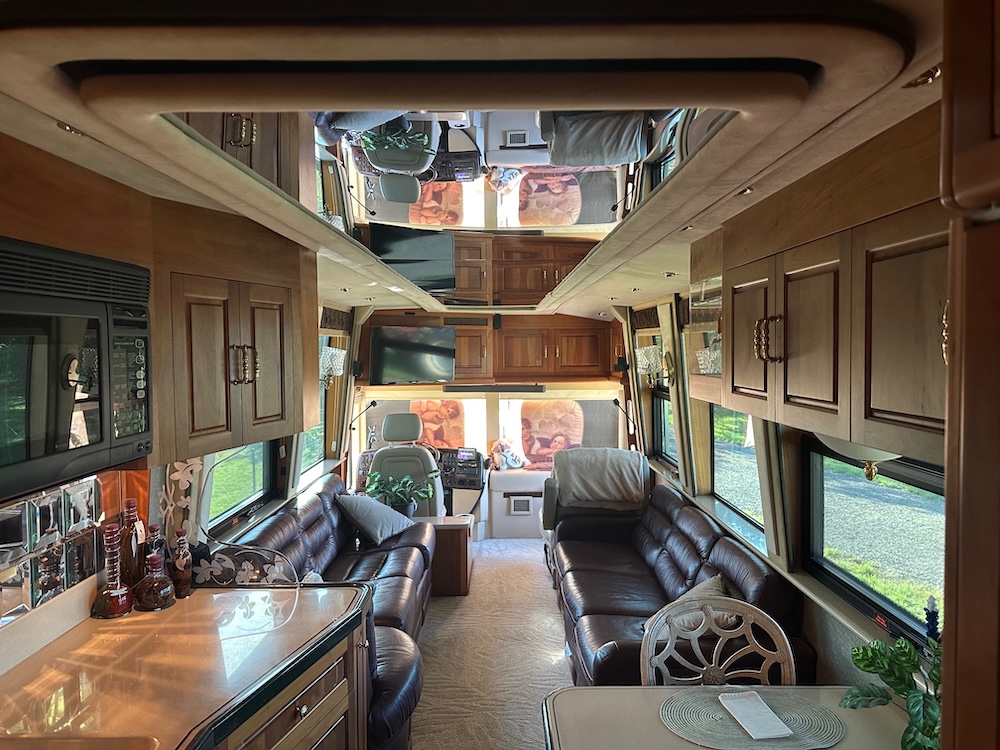 2001 Prevost Royale XLII For Sale