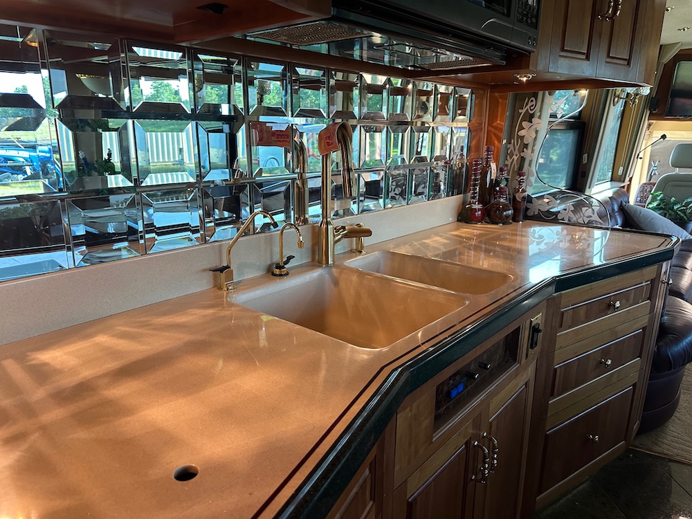 2001 Prevost Royale XLII For Sale
