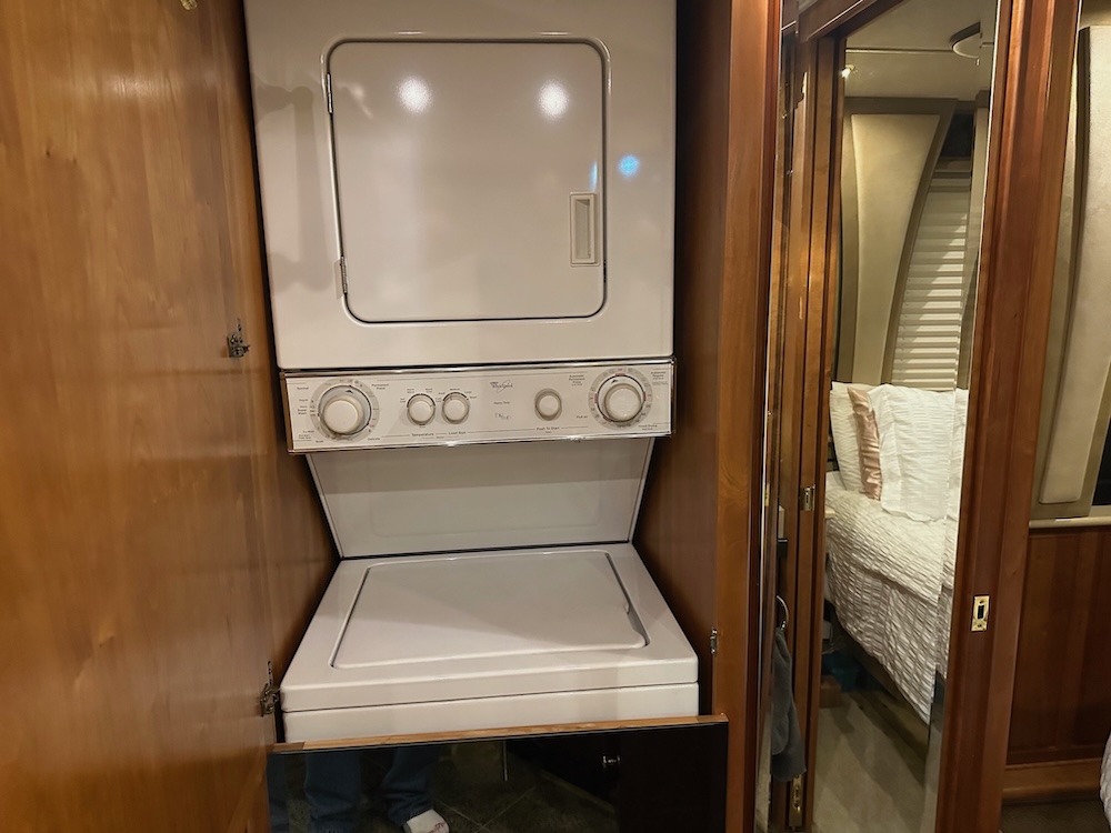 2001 Prevost Royale XLII For Sale