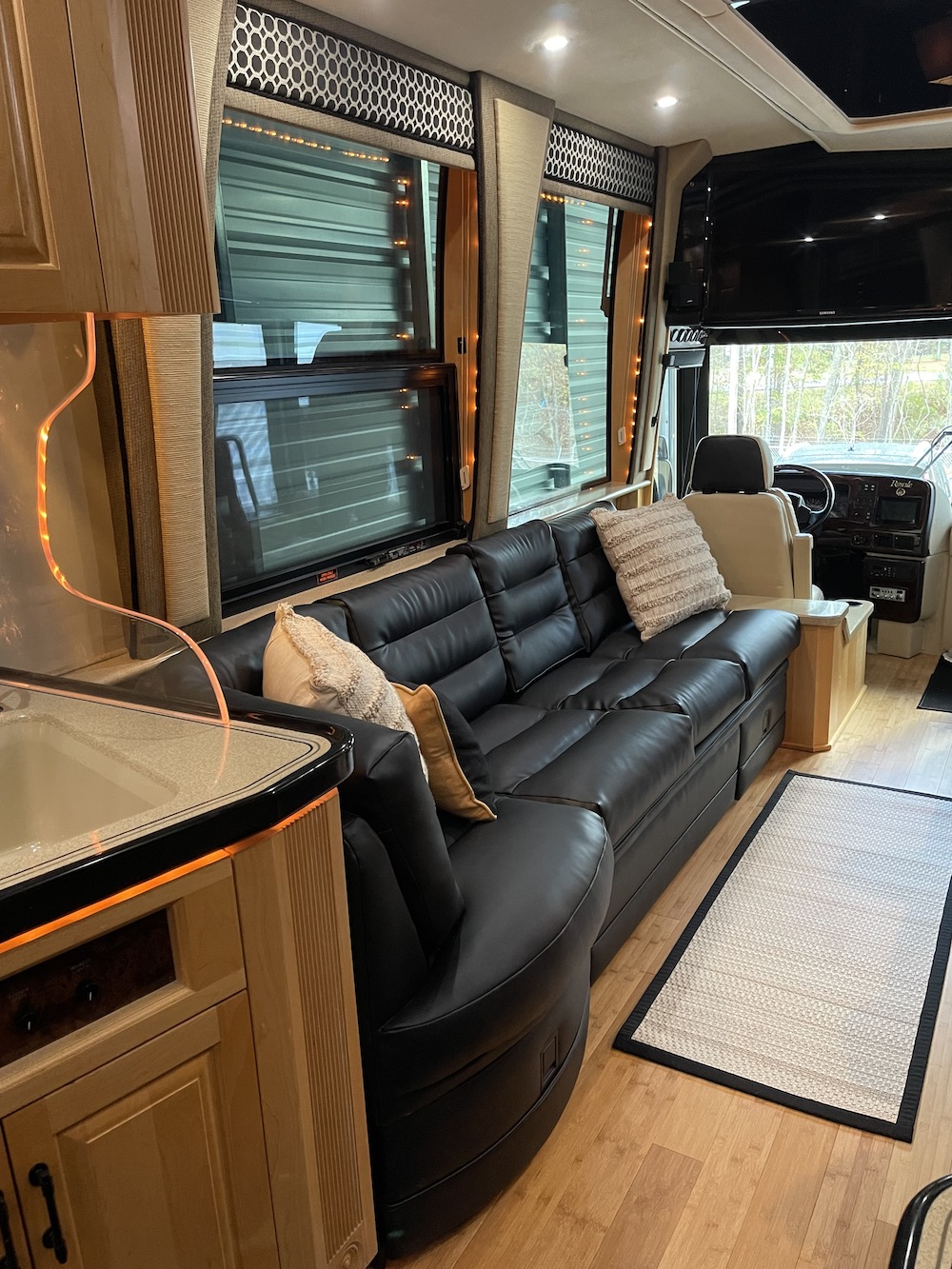 2001 Prevost Royale XLII For Sale