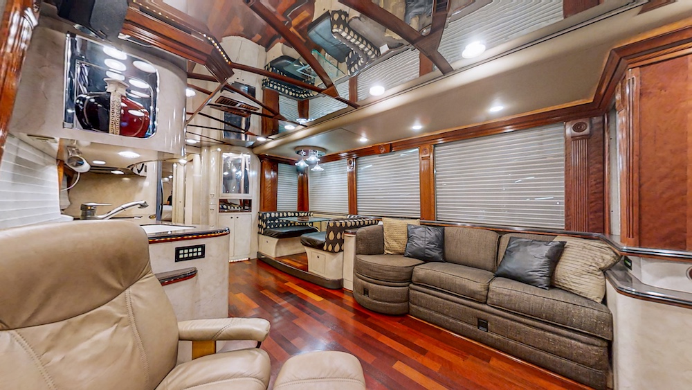 2001 Prevost Vision XLII For Sale