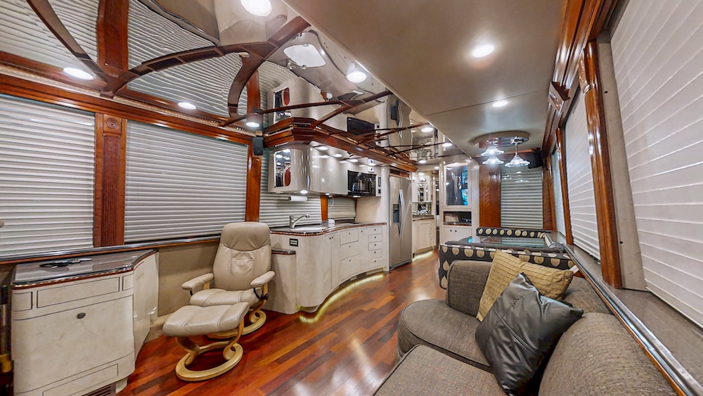 2001 Prevost Vision XLII For Sale