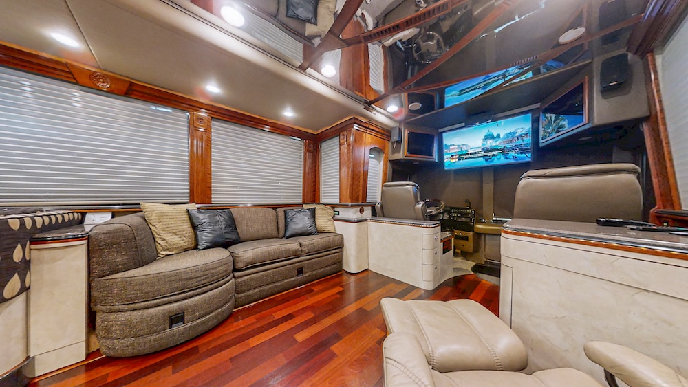 2001 Prevost Vision XLII For Sale