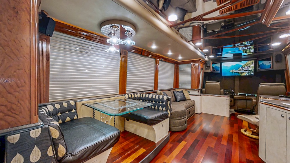 2001 Prevost Vision XLII For Sale