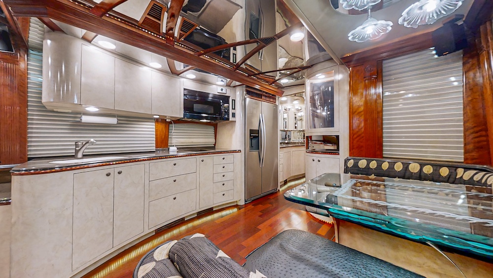 2001 Prevost Vision XLII For Sale