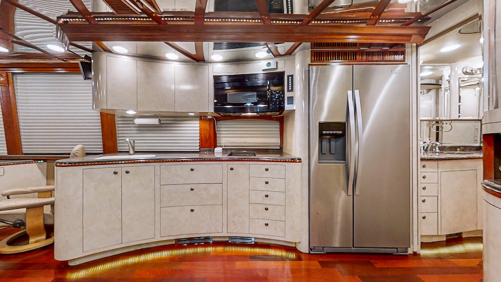 2001 Prevost Vision XLII For Sale