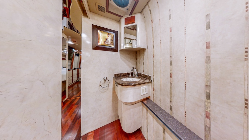 2001 Prevost Vision XLII For Sale