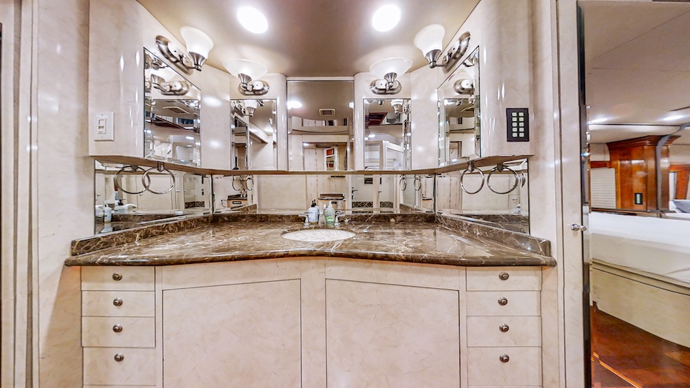 2001 Prevost Vision XLII For Sale