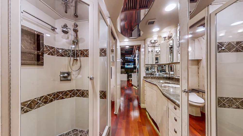 2001 Prevost Vision XLII For Sale