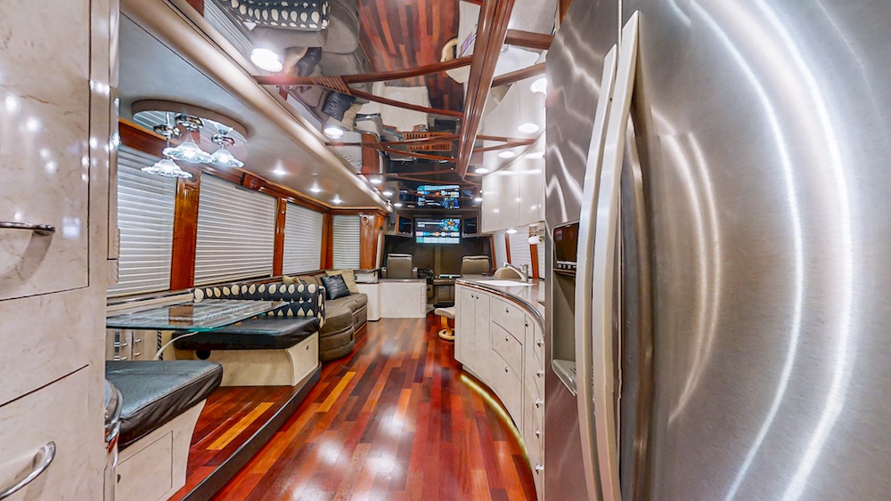 2001 Prevost Vision XLII For Sale