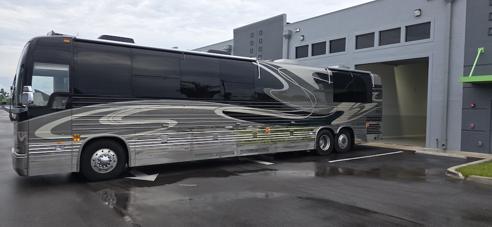 2002 Prevost AmericanXLII For Sale