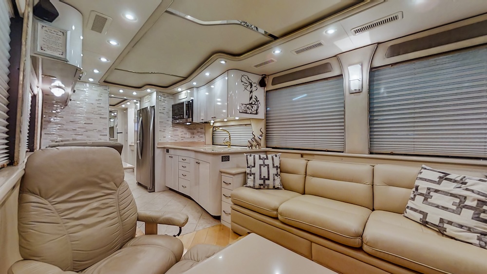 2002 Prevost American XLII For Sale