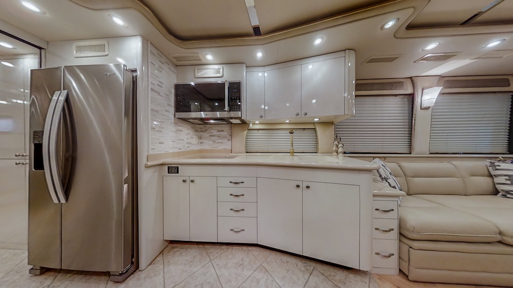 2002 Prevost American XLII For Sale