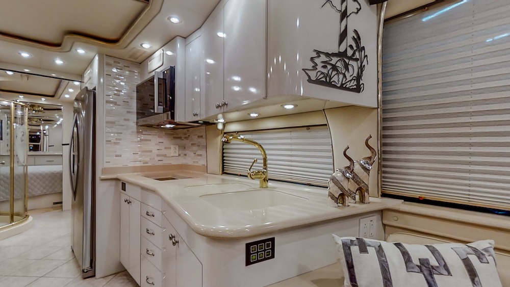 2002 Prevost American XLII For Sale