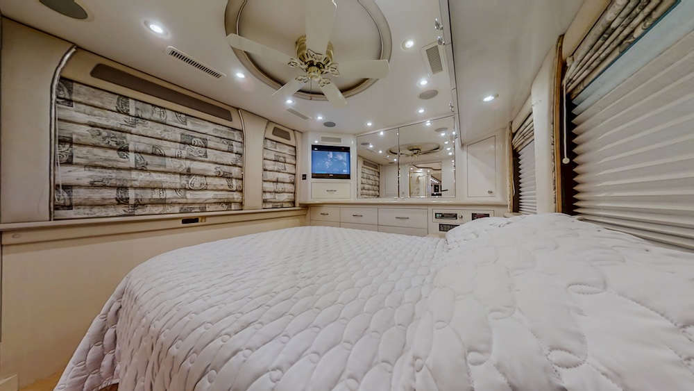 2002 Prevost American XLII For Sale