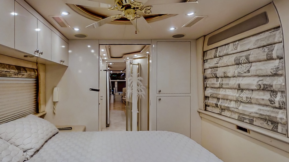 2002 Prevost American XLII For Sale