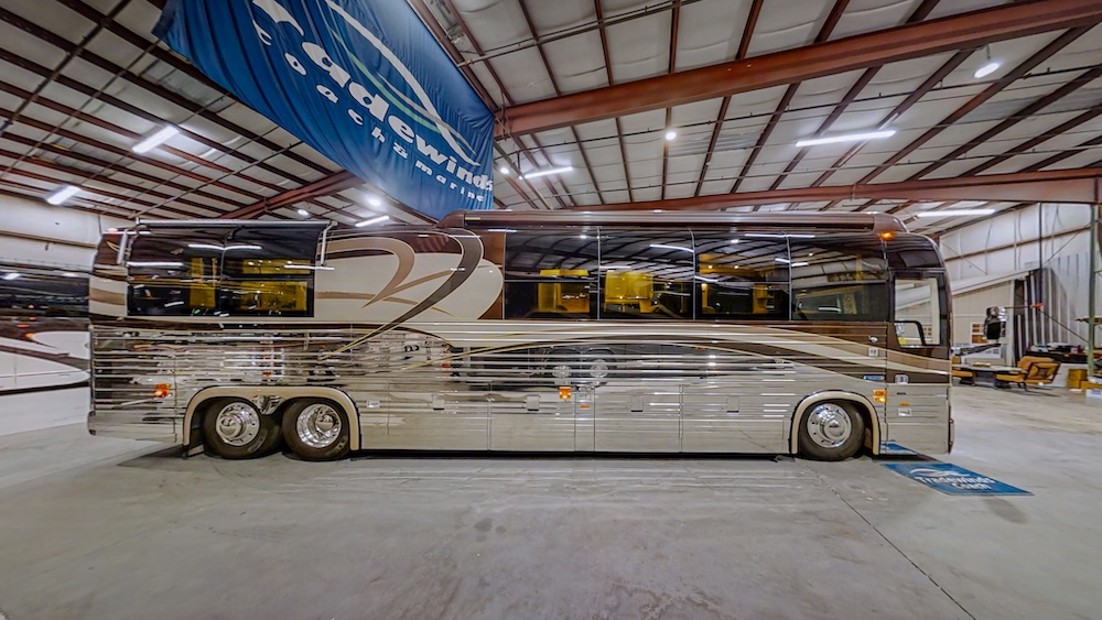 2002 Prevost American XLII For Sale