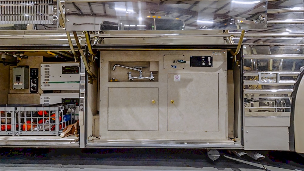 2002 Prevost American XLII For Sale