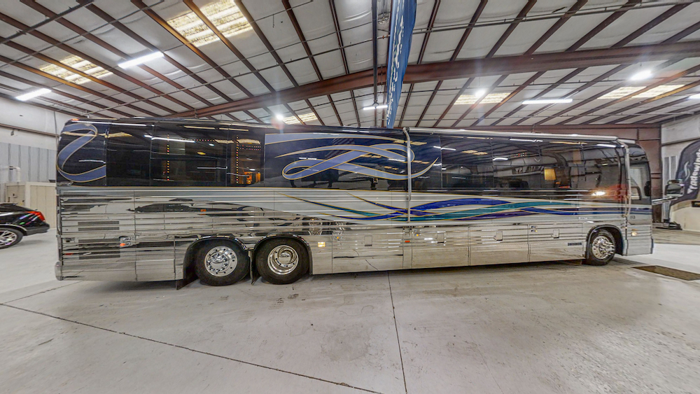 2002 Prevost Angola XLII For Sale