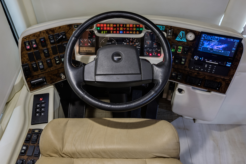 2002 Prevost Angola XLII For Sale