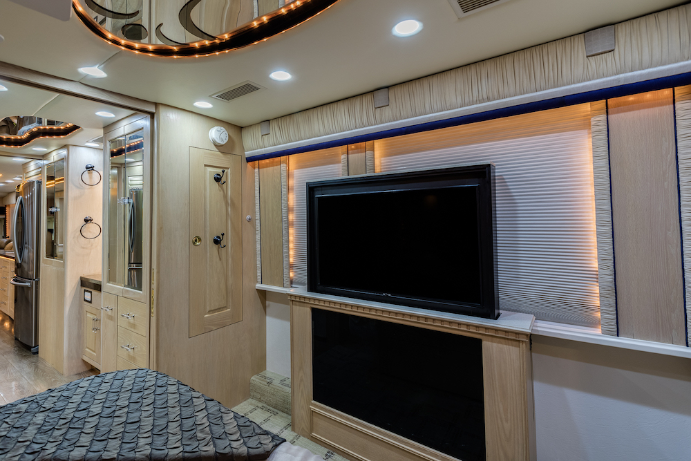 2002 Prevost Angola XLII For Sale