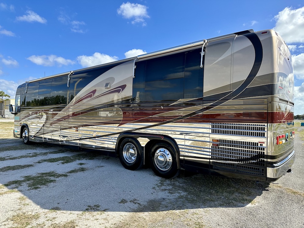 2002 Prevost Country Coach XLII For Sale