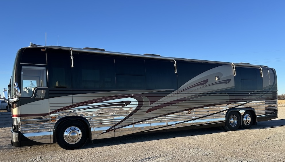 2002 Prevost Country Coach XLII For Sale