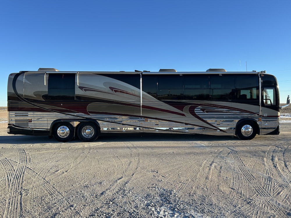 2002 Prevost Country Coach XLII For Sale