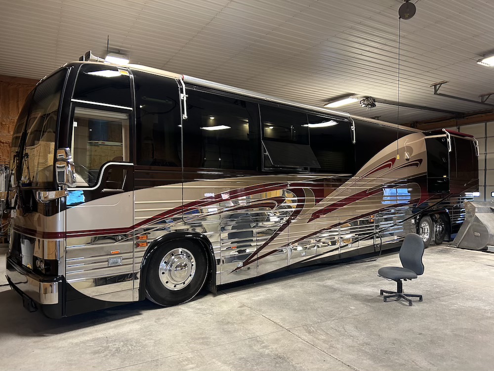 2002 Prevost Country Coach XLII For Sale