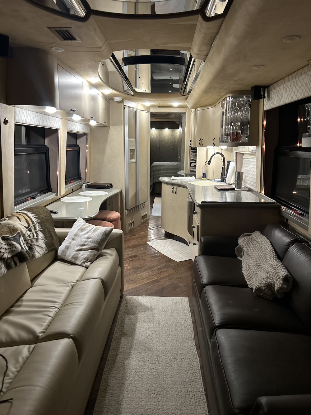 2002 Prevost Country Coach XLII For Sale