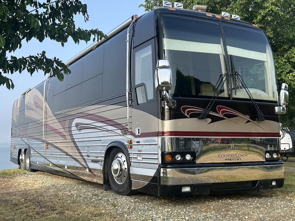 2002 Prevost Country Coach XLII For Sale