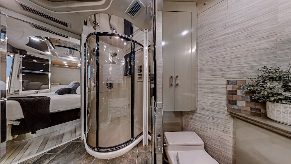 2002 Prevost Country Coach XLII For Sale