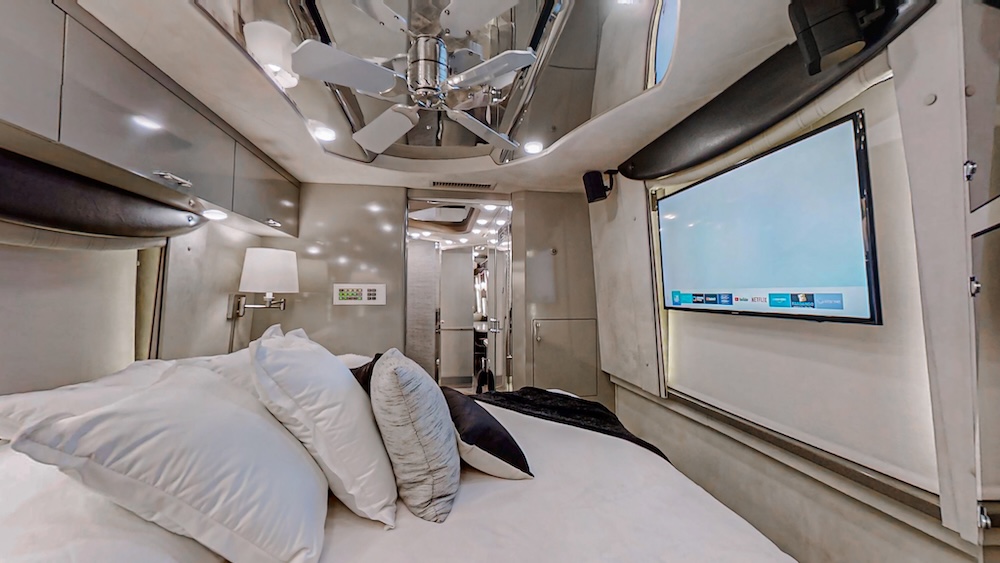 2002 Prevost Country Coach XLII For Sale