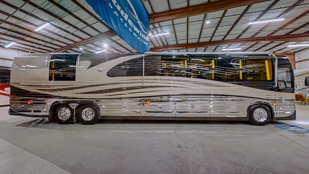 2002 Prevost Country Coach XLII For Sale