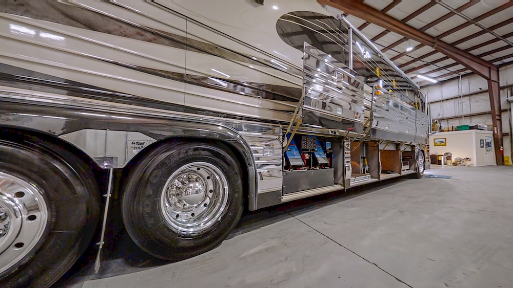 2002 Prevost Country Coach XLII For Sale
