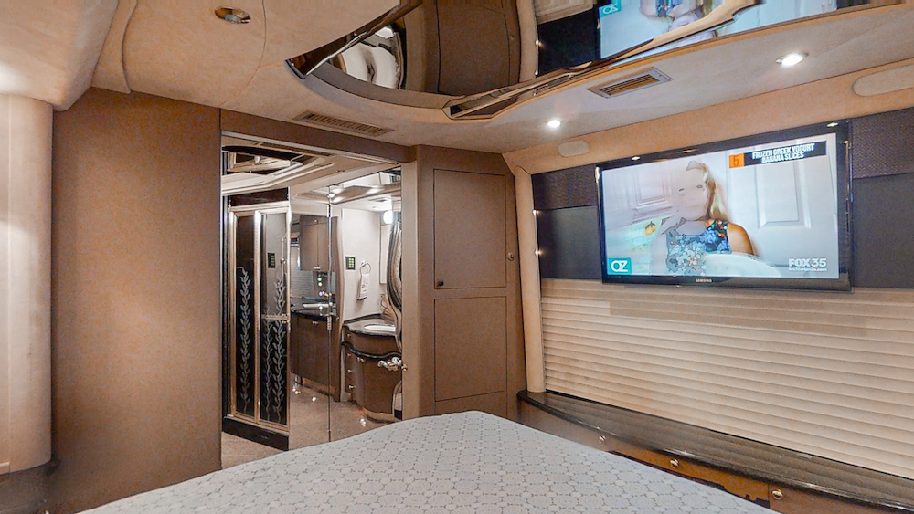 2002 Prevost Country Coach XLII For Sale