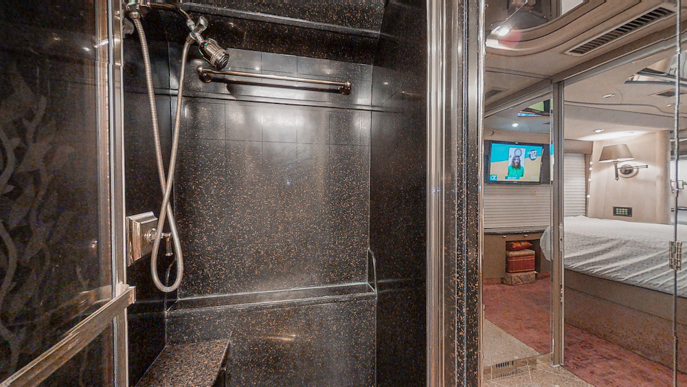 2002 Prevost Country Coach XLII For Sale