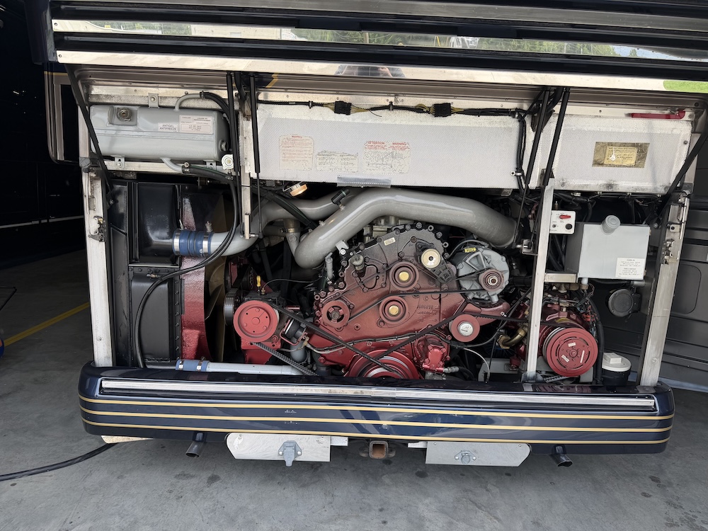 2002 Prevost Featherlite H3-45 For Sale