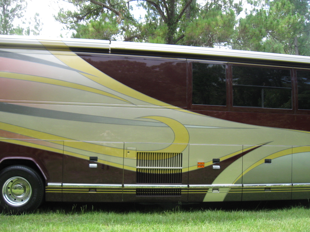 2002 Prevost Featherlite H3-45 For Sale