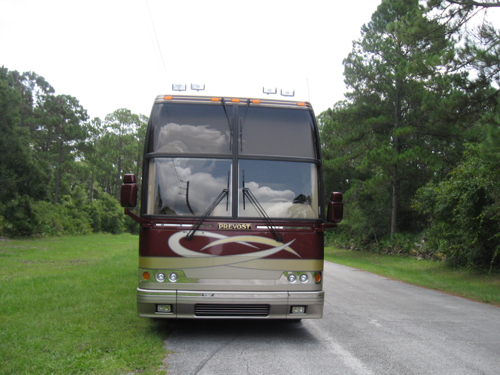 2002 Prevost Featherlite H3-45 For Sale