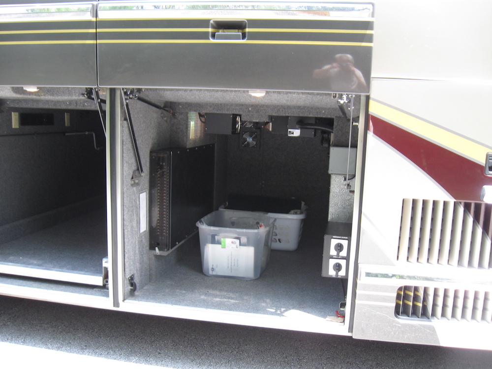 2002 Prevost Featherlite H3-45 For Sale