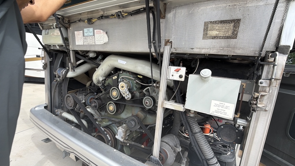 2002 Prevost Featherlite H3-45 For Sale