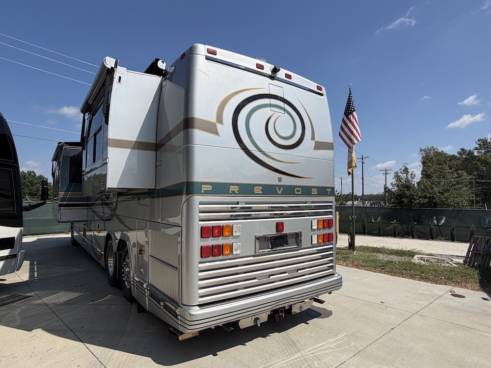 2002 Prevost Featherlite H3-45 For Sale