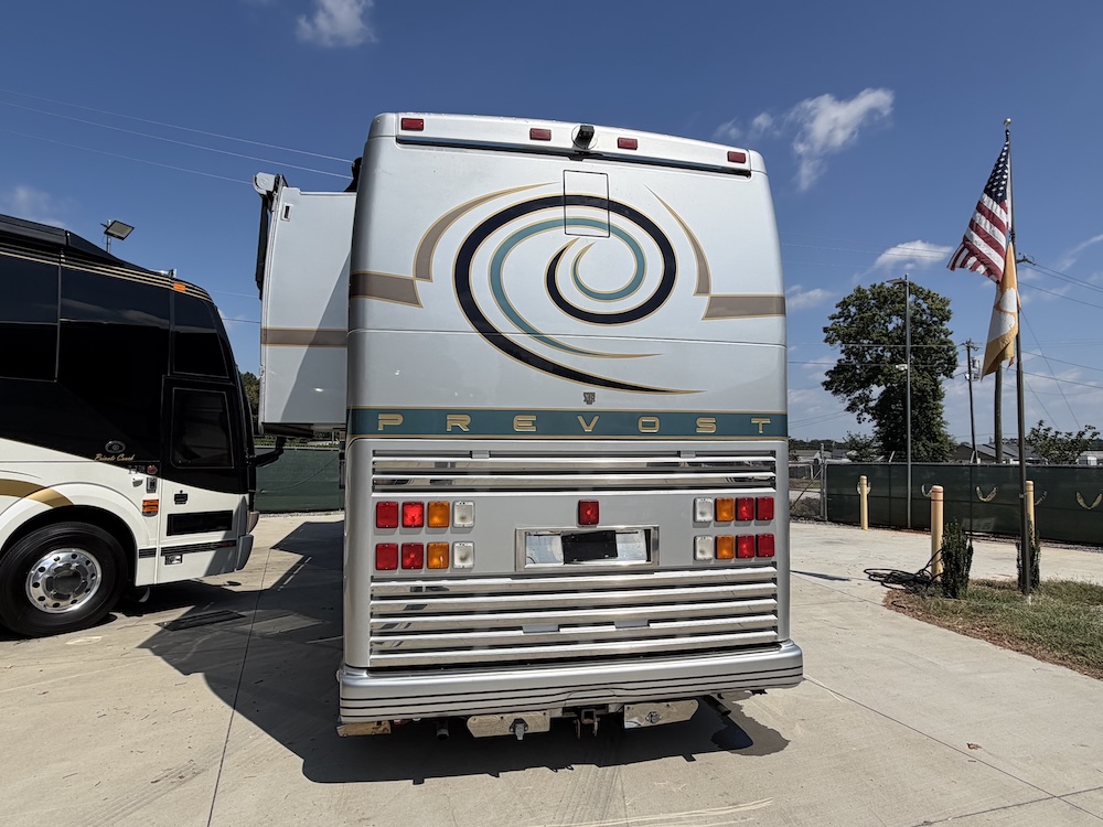 2002 Prevost Featherlite H3-45 For Sale